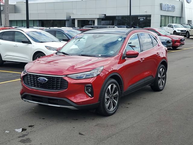 Certified 2023 Ford Escape Platinum image 2