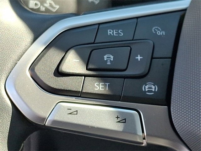 Used 2023 Volkswagen Atlas SE image 20