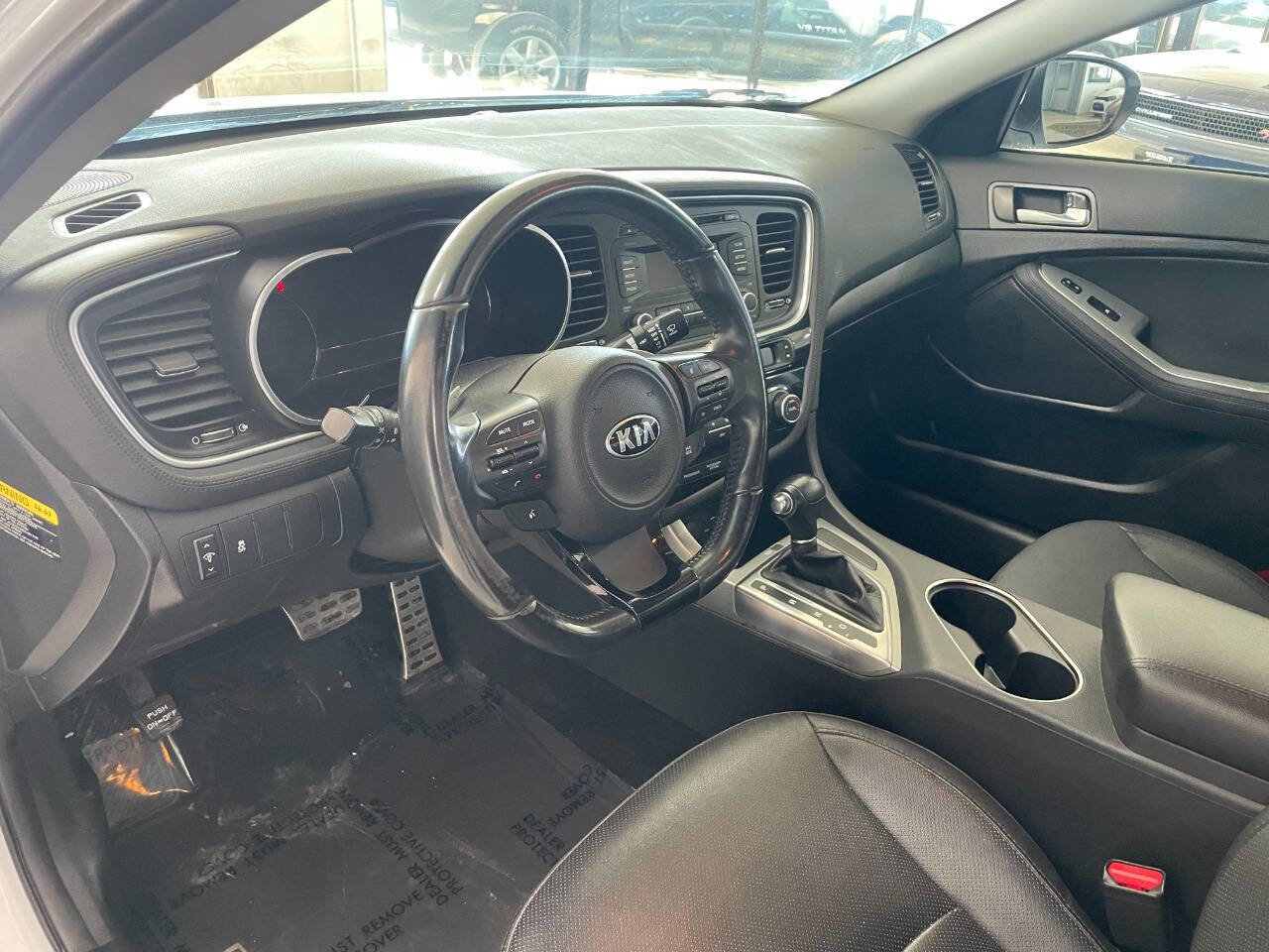 Used 2015 Kia Optima SX image 16