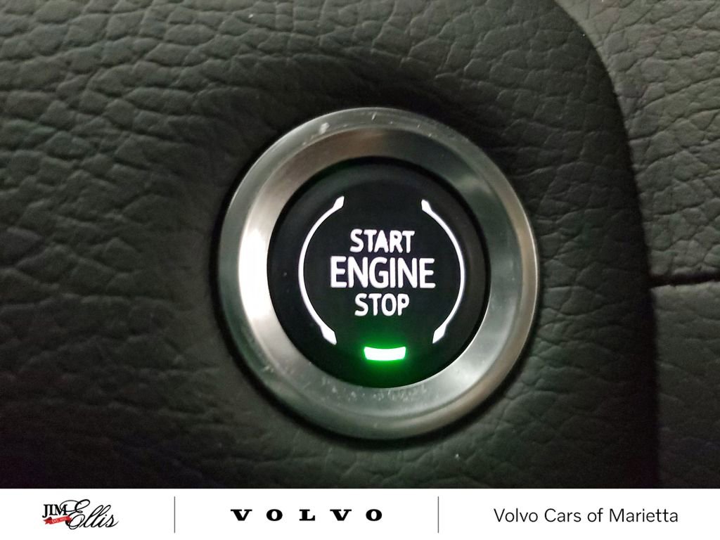 Used 2024 GMC Yukon Denali RWD image 36
