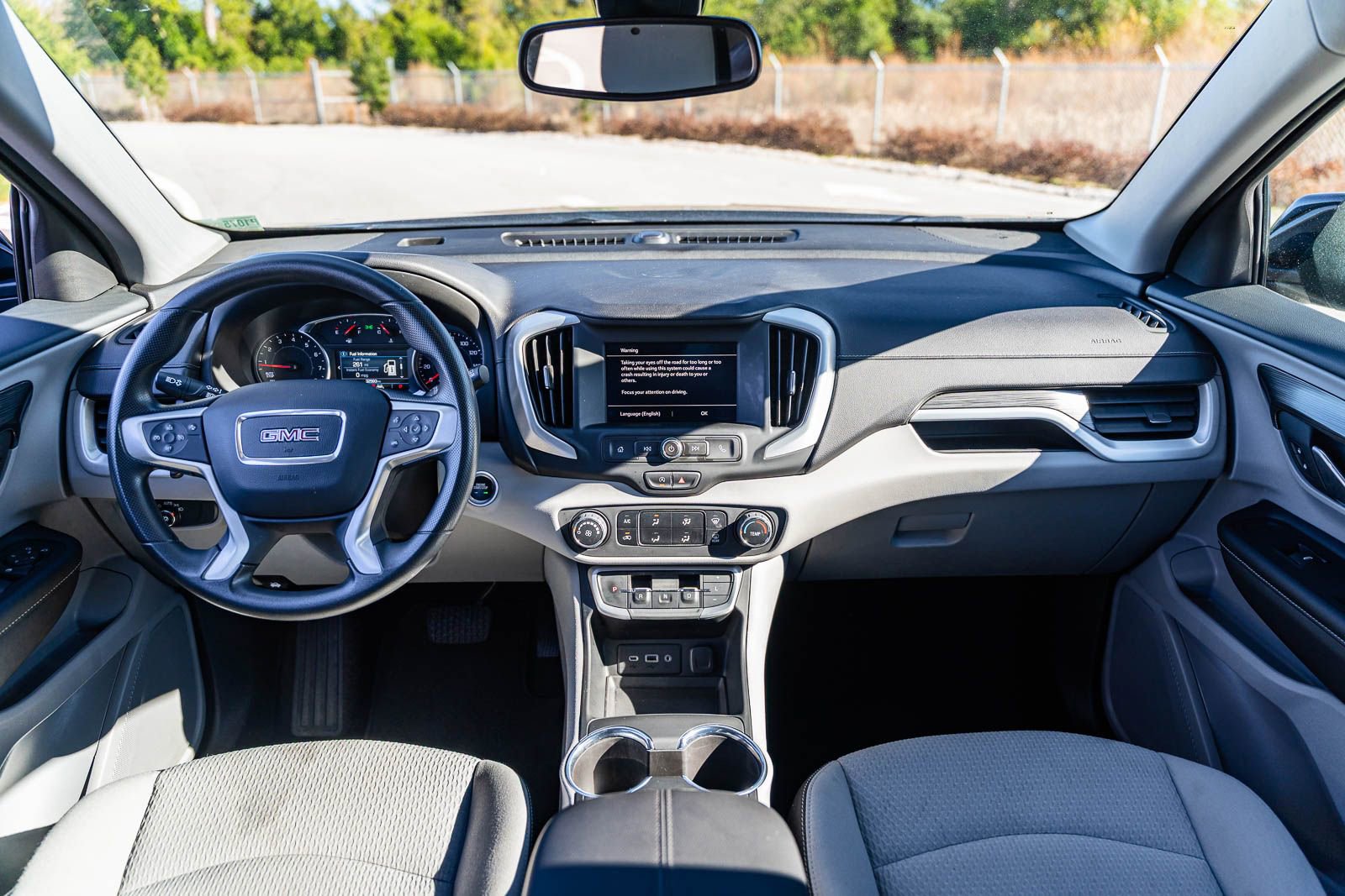 Used 2024 GMC Terrain SLE image 26