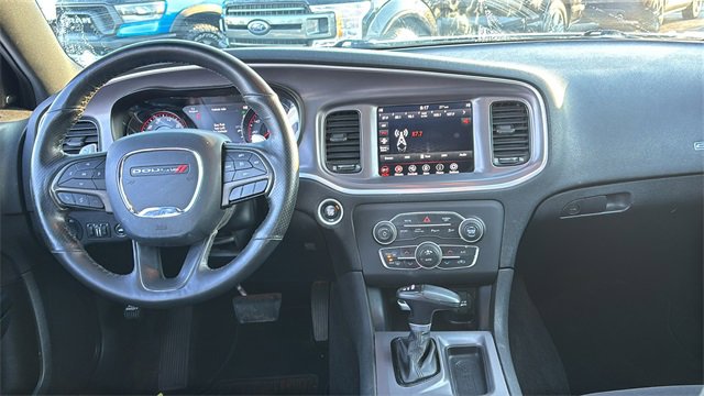 Used 2019 Dodge Charger SXT w/ Blacktop Package image 7