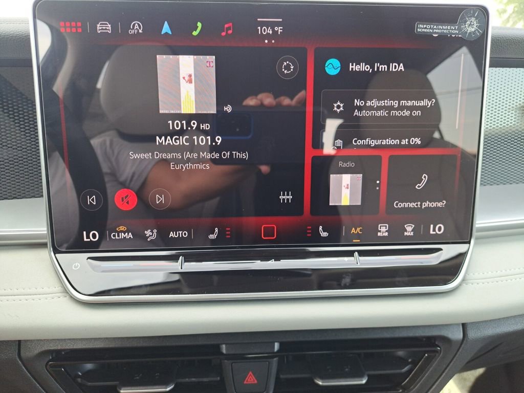 New 2025 Volkswagen Tiguan SE image 10