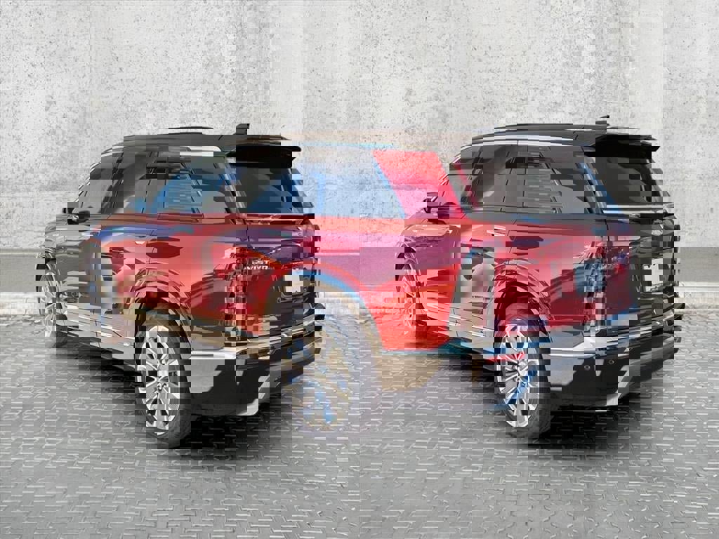 New 2026 Cadillac Vistiq Luxury w/ LPO, Floor Liner Package image 10