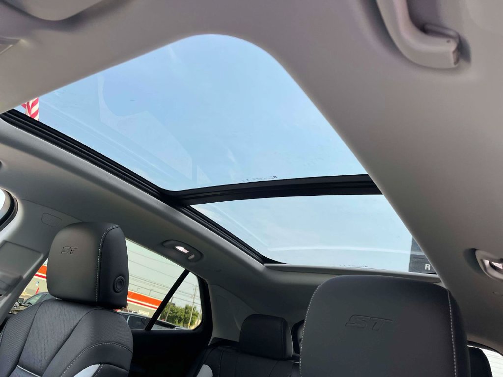New 2026 Buick Envision Sport Touring AWD/4WD image 31