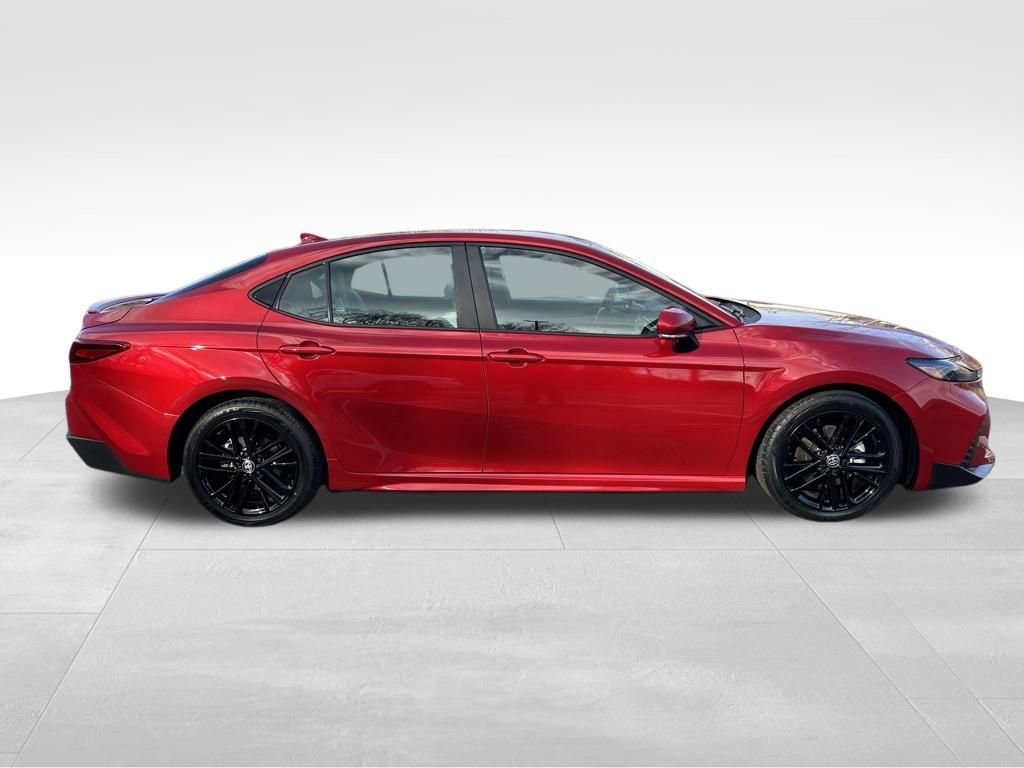 Certified 2025 Toyota Camry SE w/ Convenience Package image 7