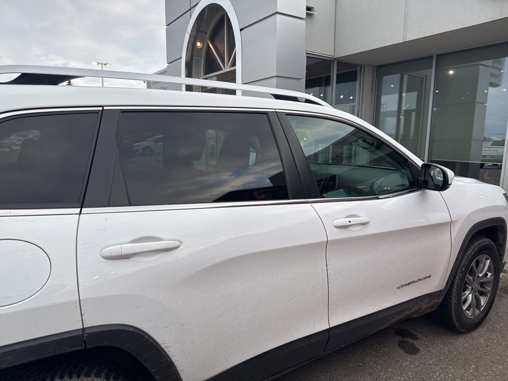 Used 2019 Jeep Cherokee Latitude Plus w/ Cold Weather Group image 8