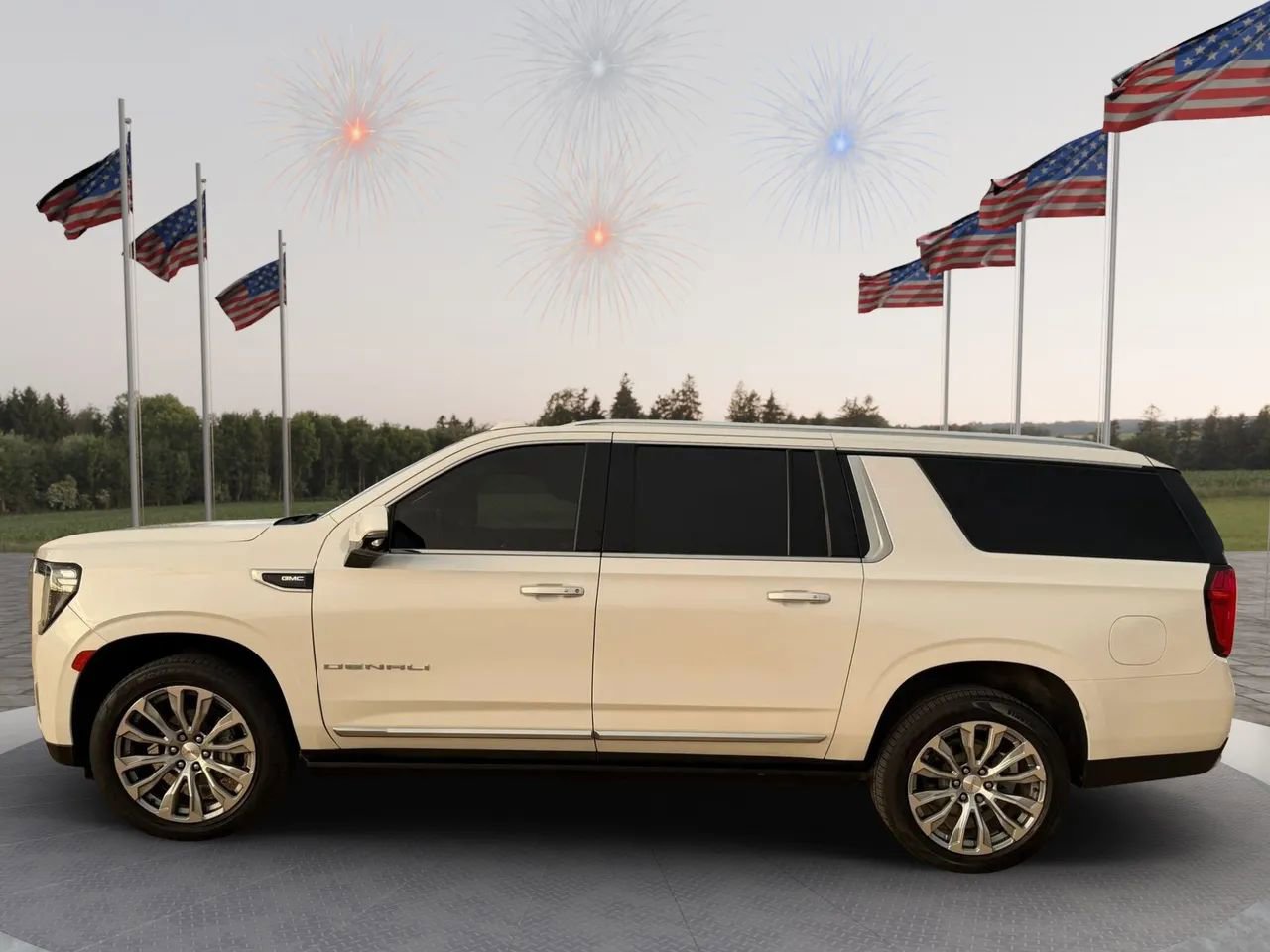 Used 2021 GMC Yukon XL Denali w/ Denali Premium Package AWD/4WD image 11
