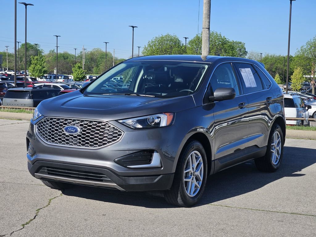 Used 2024 Ford Edge SEL image 2