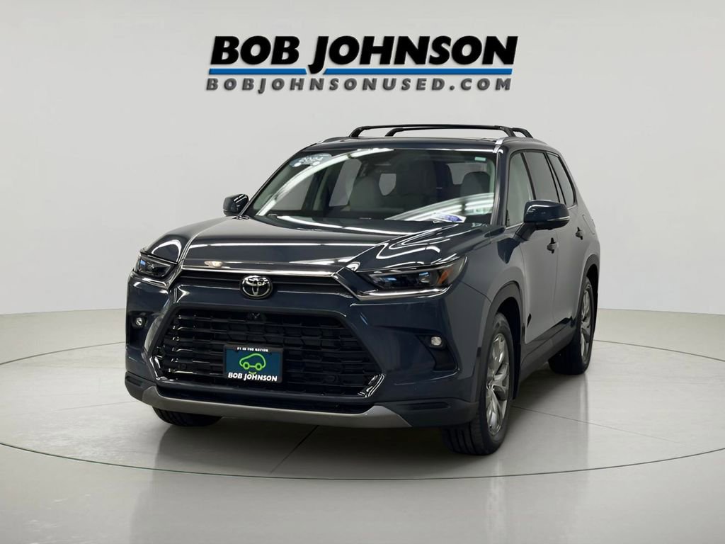 Used 2024 Toyota Grand Highlander XLE image 5