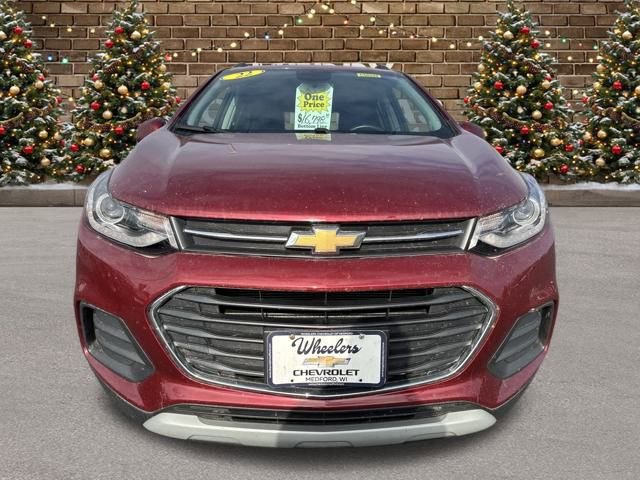Used 2022 Chevrolet Trax LT w/ LT Convenience Package image 11
