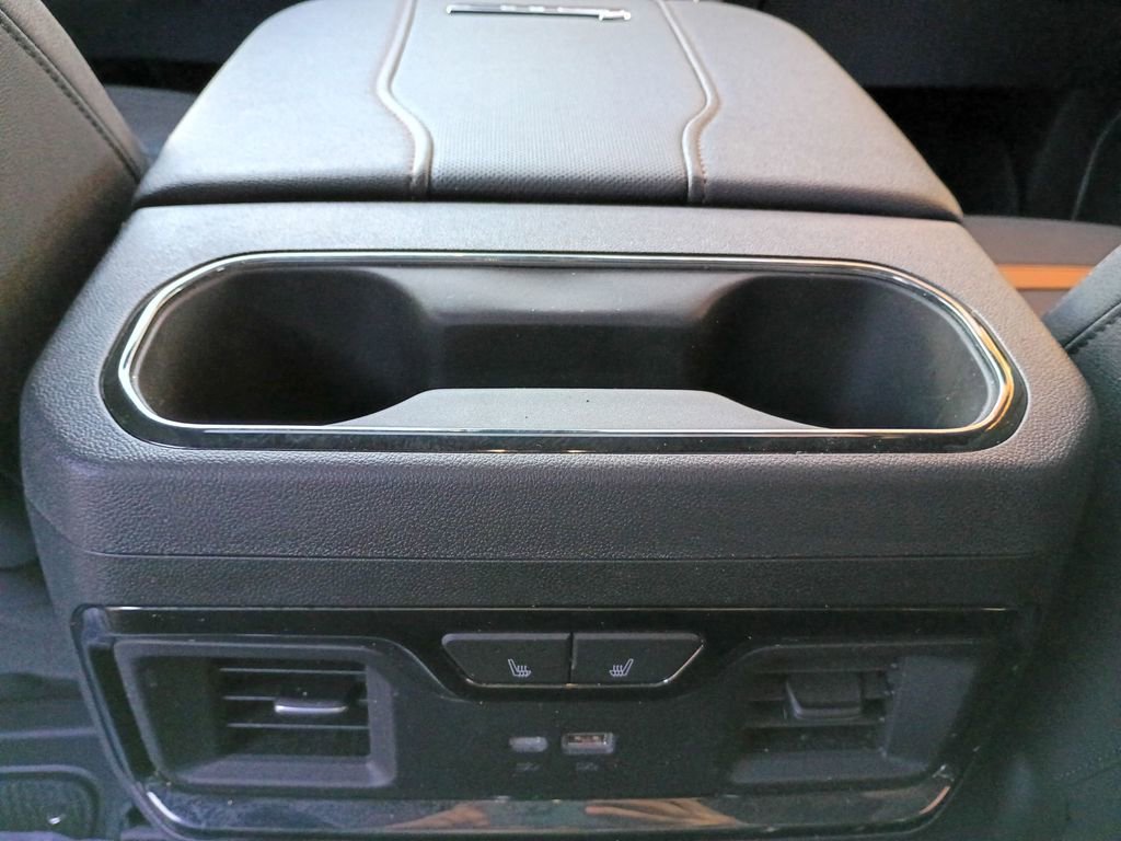 Used 2024 GMC Sierra 2500 AT4 w/ AT4 Premium Plus Package image 31