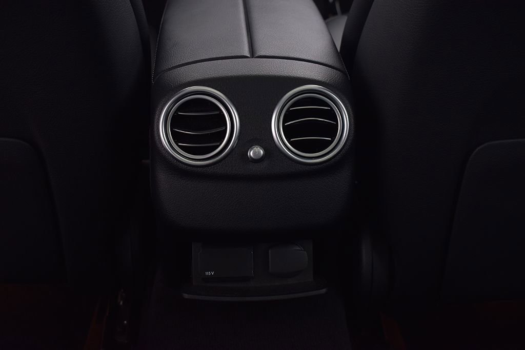 Certified 2020 Mercedes-Benz E 350 4MATIC Sedan image 23