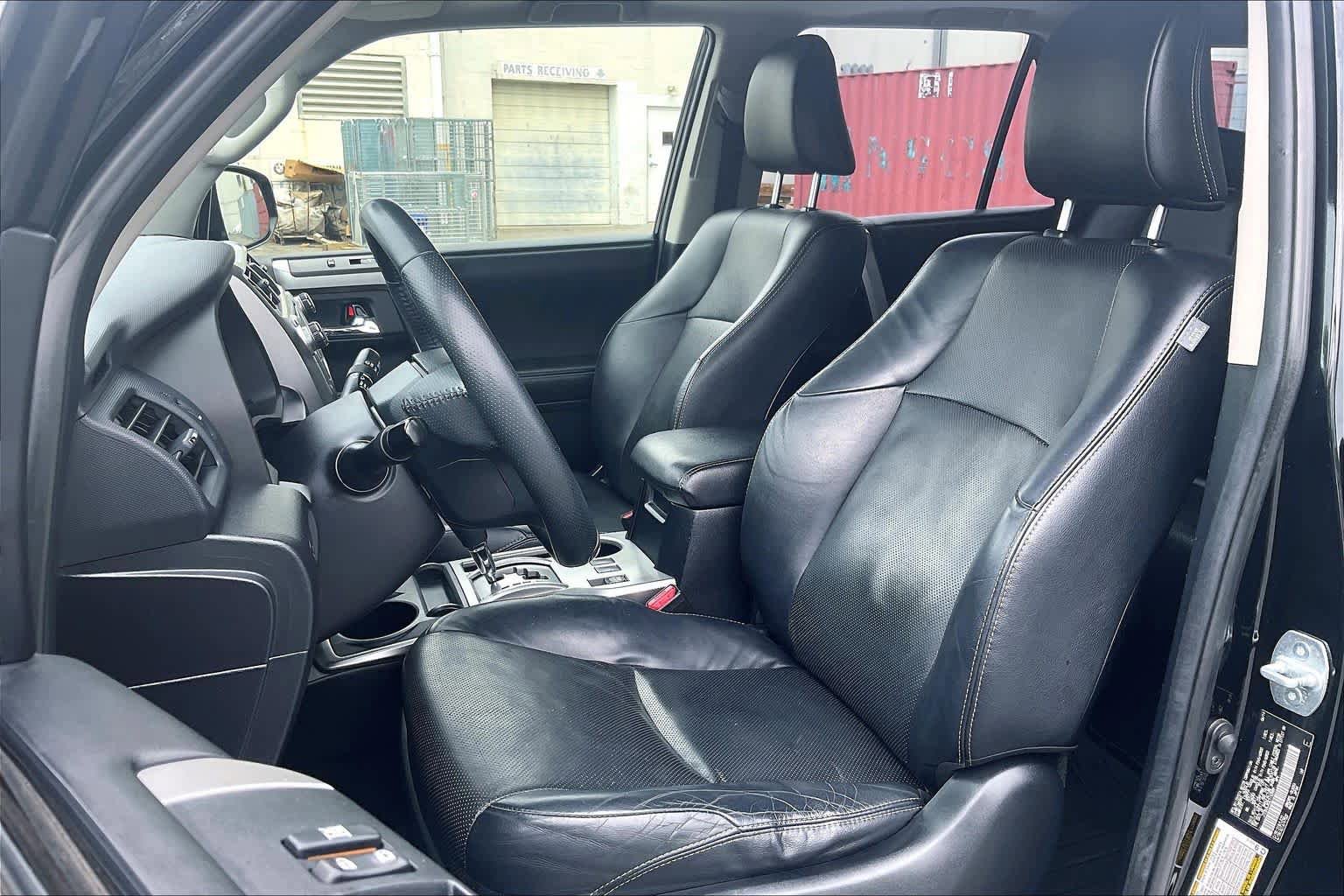 Used 2014 Toyota 4Runner Limited AWD/4WD image 7