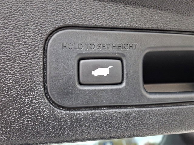 Certified 2023 Acura MDX SH-AWD image 31