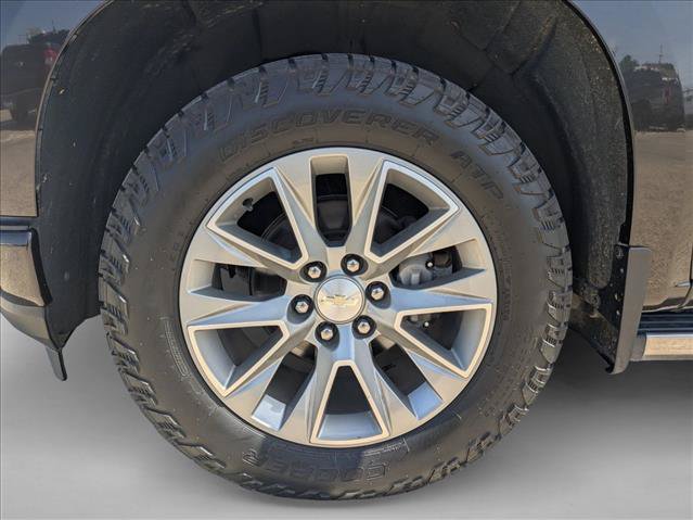 Used 2019 Chevrolet Silverado 1500 High Country w/ Technology Package AWD/4WD image 19