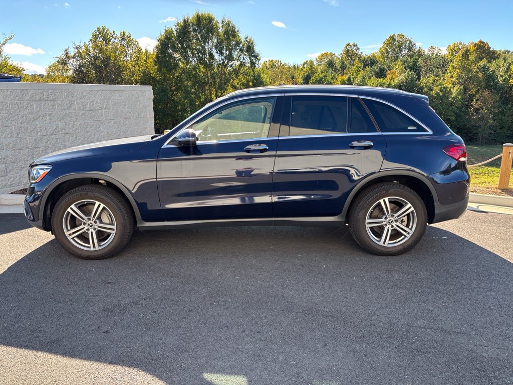 Used 2022 Mercedes-Benz GLC 300 w/ Premium Package Lite image 8