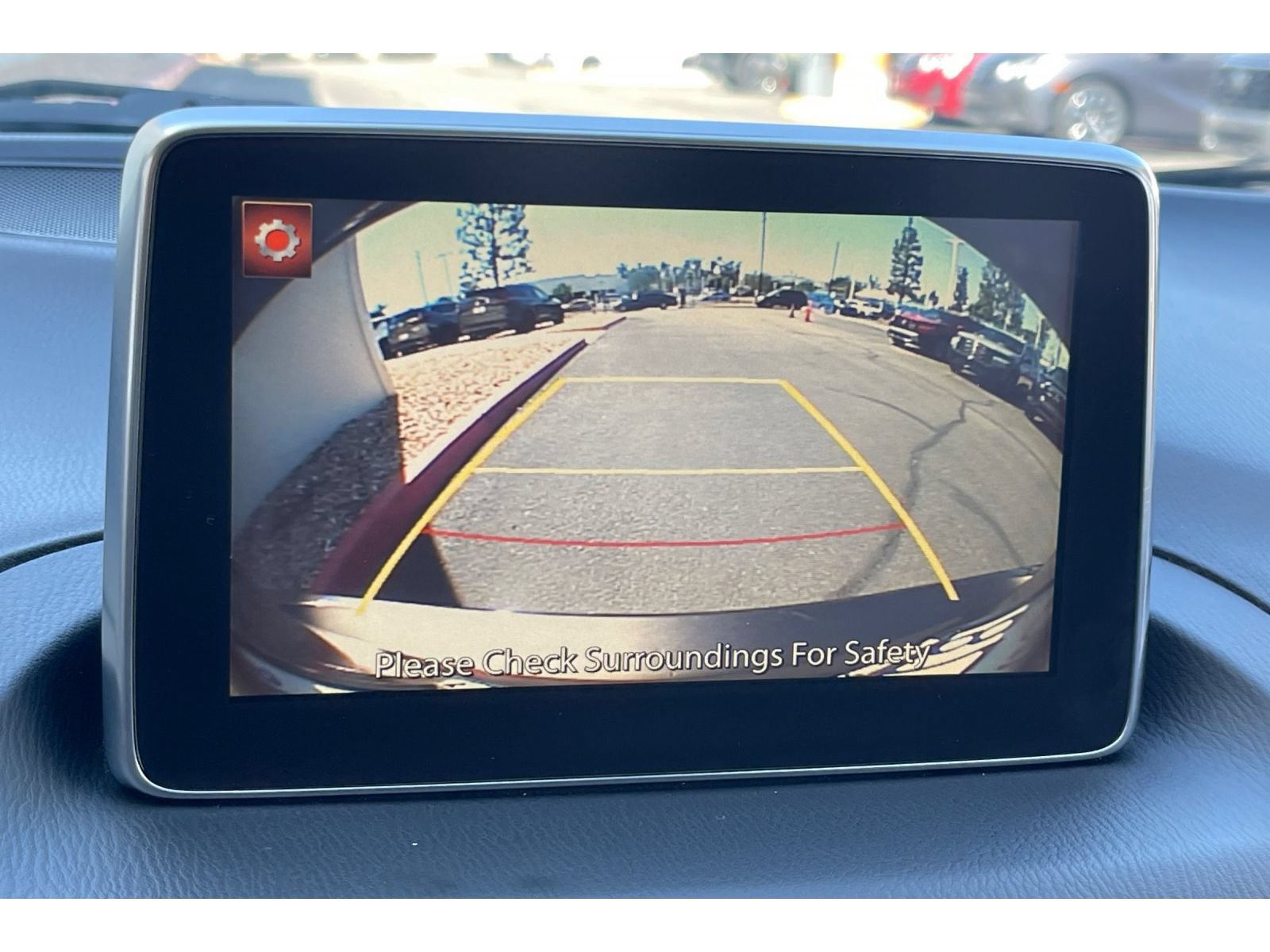 Used 2016 MAZDA MAZDA3 i Touring w/ Popular Equipment Package FWD image 27