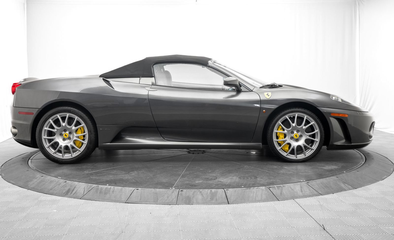 Used 2009 Ferrari F430 Spider RWD image 7