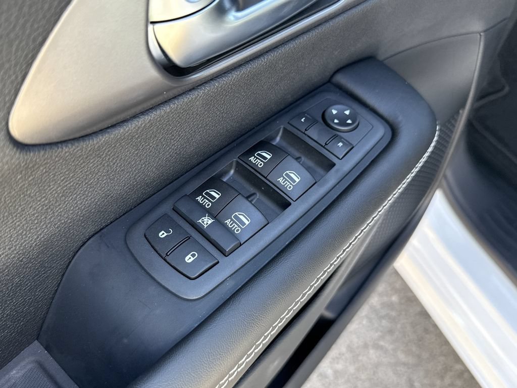 New 2026 Chrysler Voyager LX FWD image 13