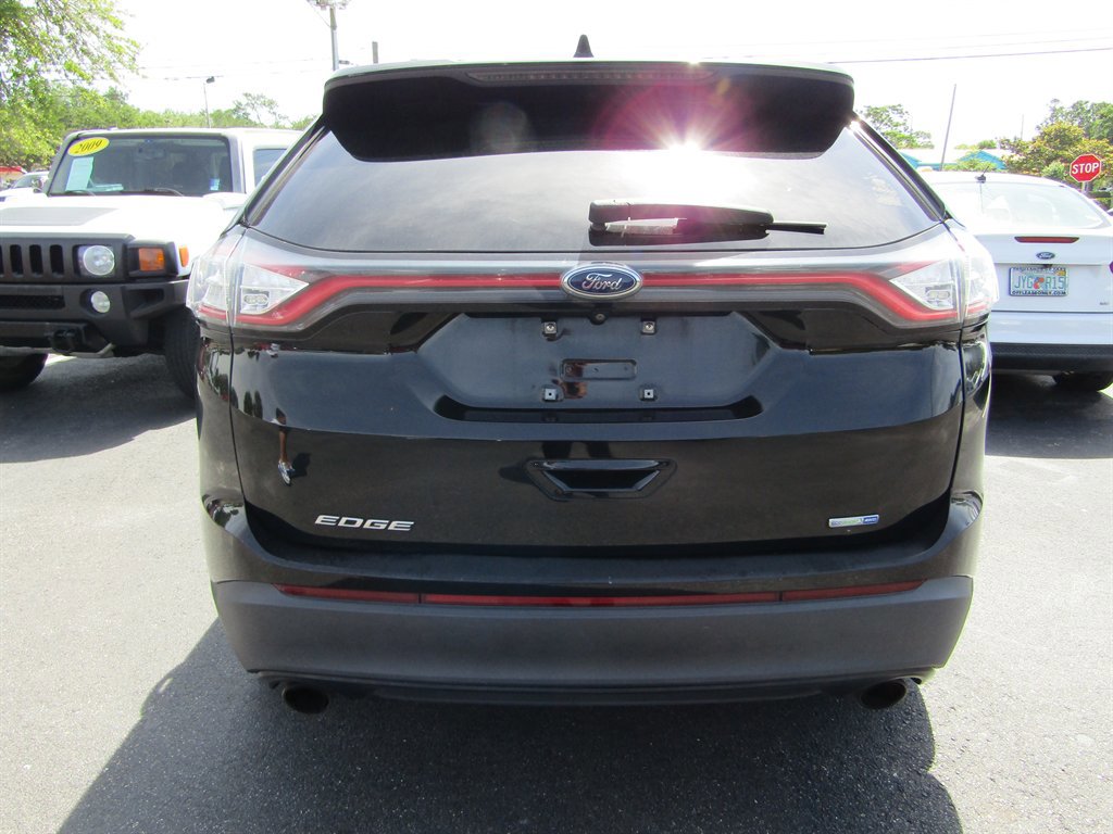 Used 2016 Ford Edge SE AWD/4WD image 3