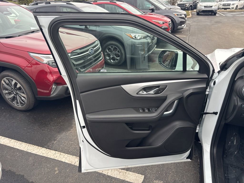 Used 2023 Chevrolet Blazer LT w/ Driver Confidence Package image 19