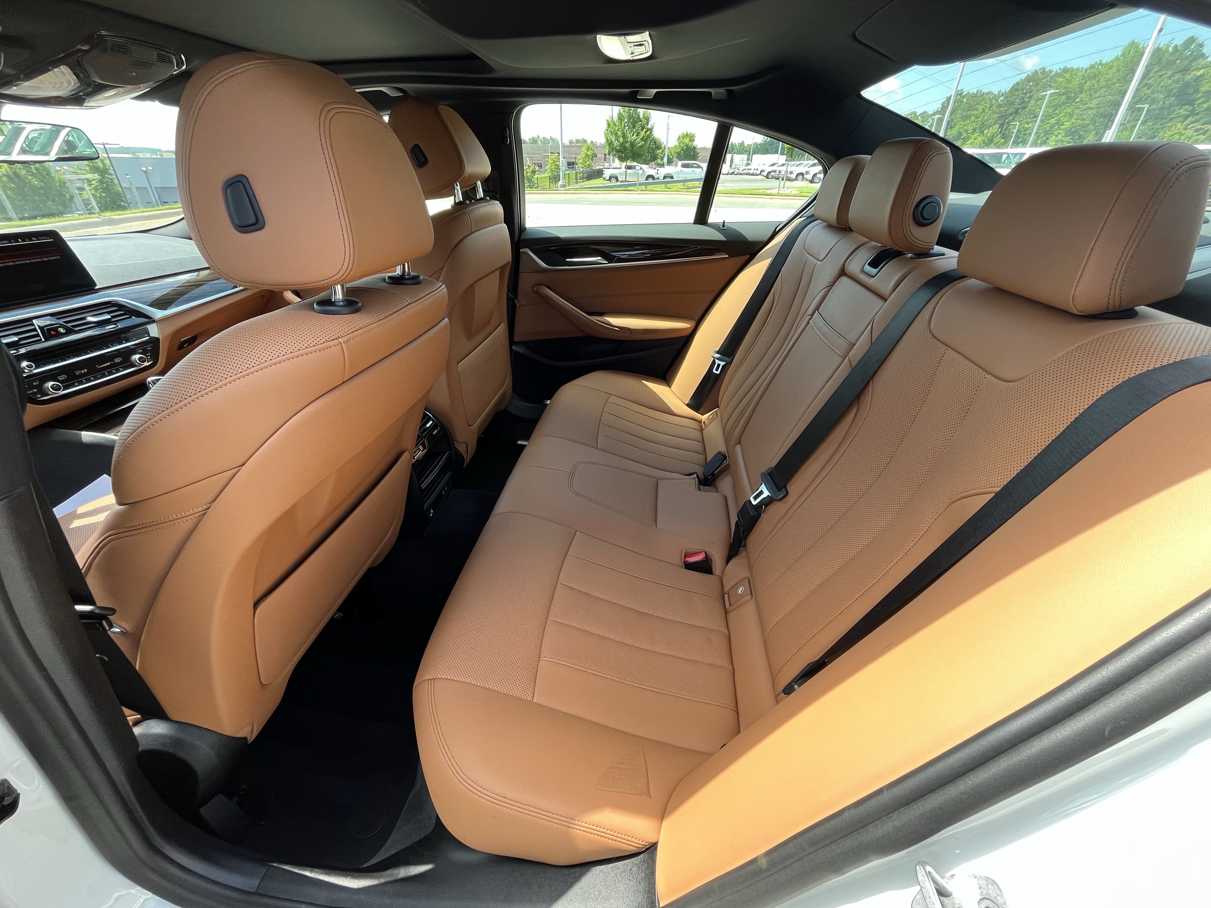 Used 2022 BMW 530i xDrive w/ Convenience Package AWD/4WD image 33