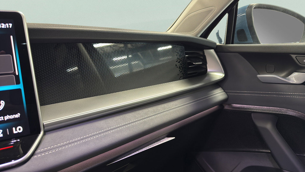 New 2026 Volkswagen Tiguan SE image 28