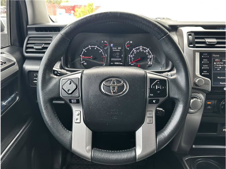 Used 2020 Toyota 4Runner SR5 Premium w/ Moonroof Package AWD/4WD image 20