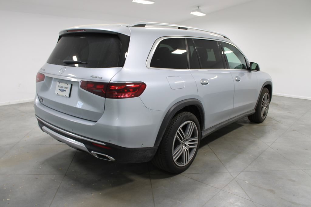 Used 2025 Mercedes-Benz GLS 450 4MATIC image 9