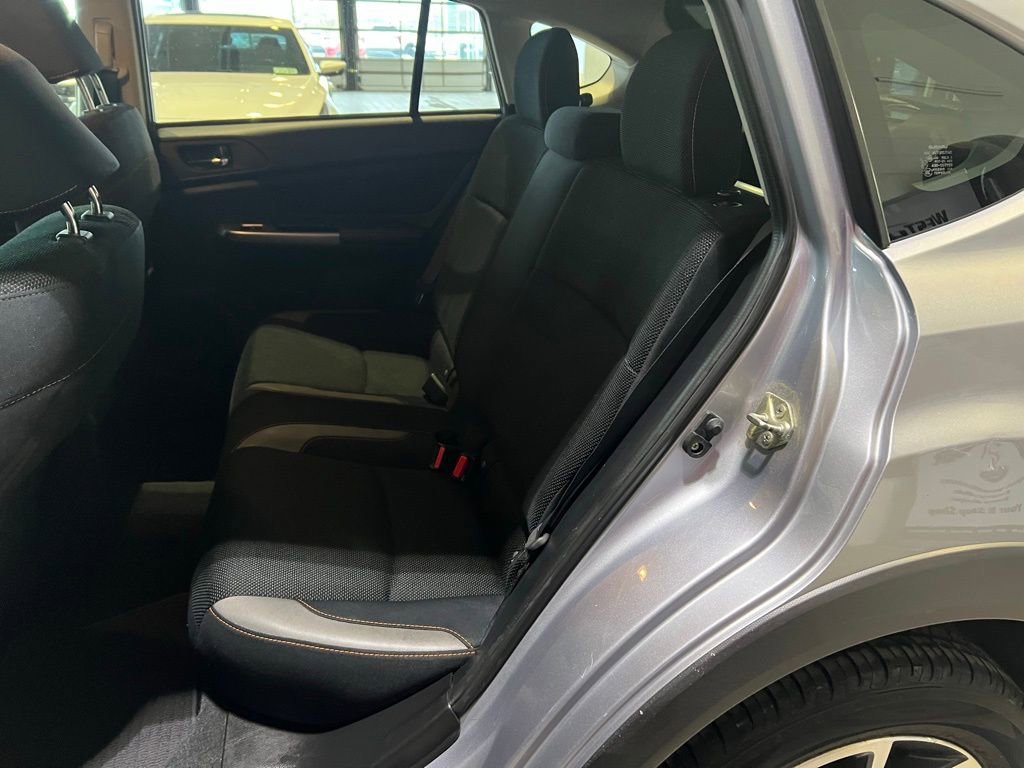 Used 2017 Subaru Crosstrek 2.0i Premium image 15