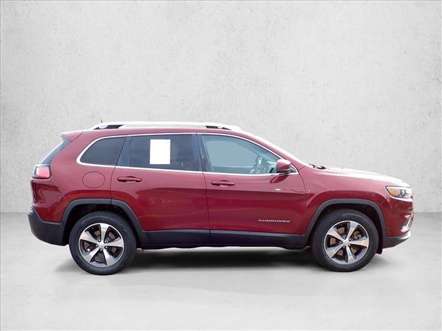 Used 2019 Jeep Cherokee Limited w/ Trailer Tow Group AWD/4WD image 5