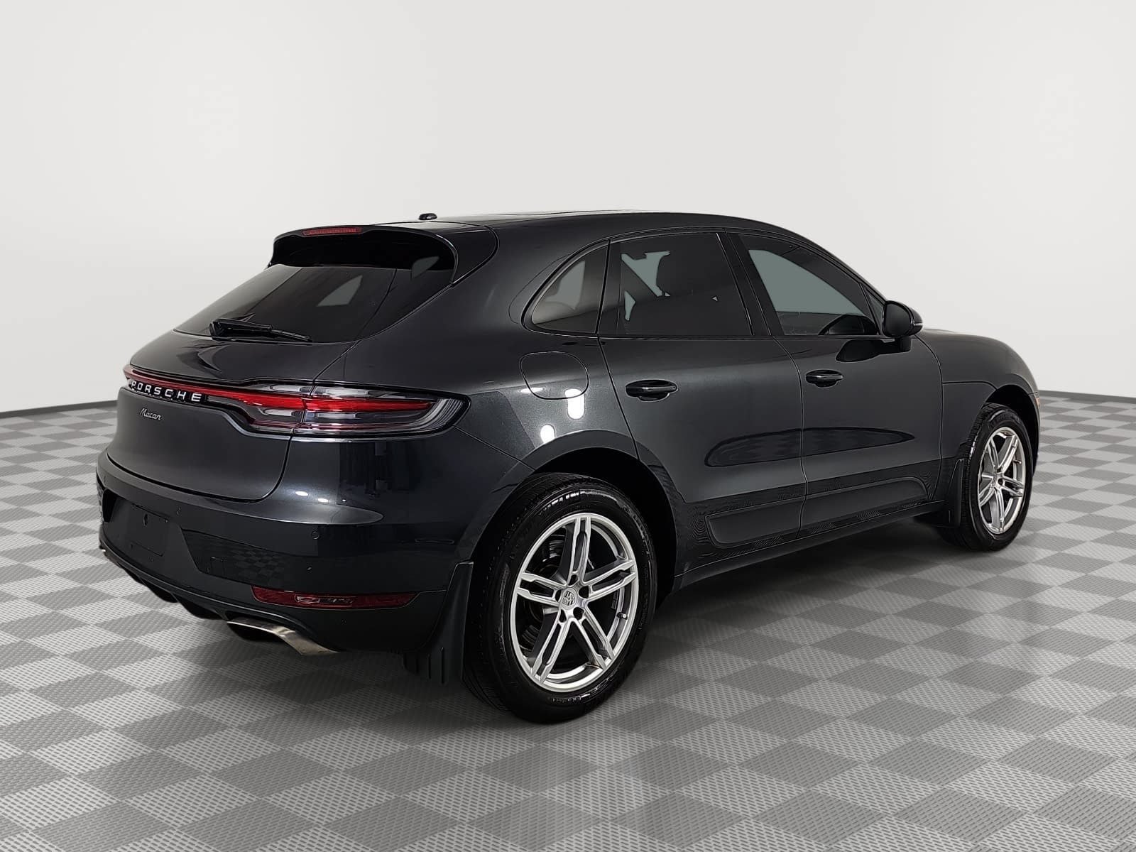 Used 2021 Porsche Macan AWD/4WD image 8