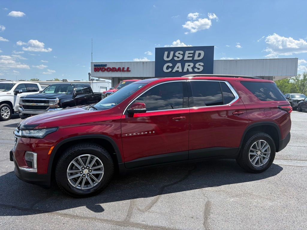 Used 2022 Chevrolet Traverse LT image 3