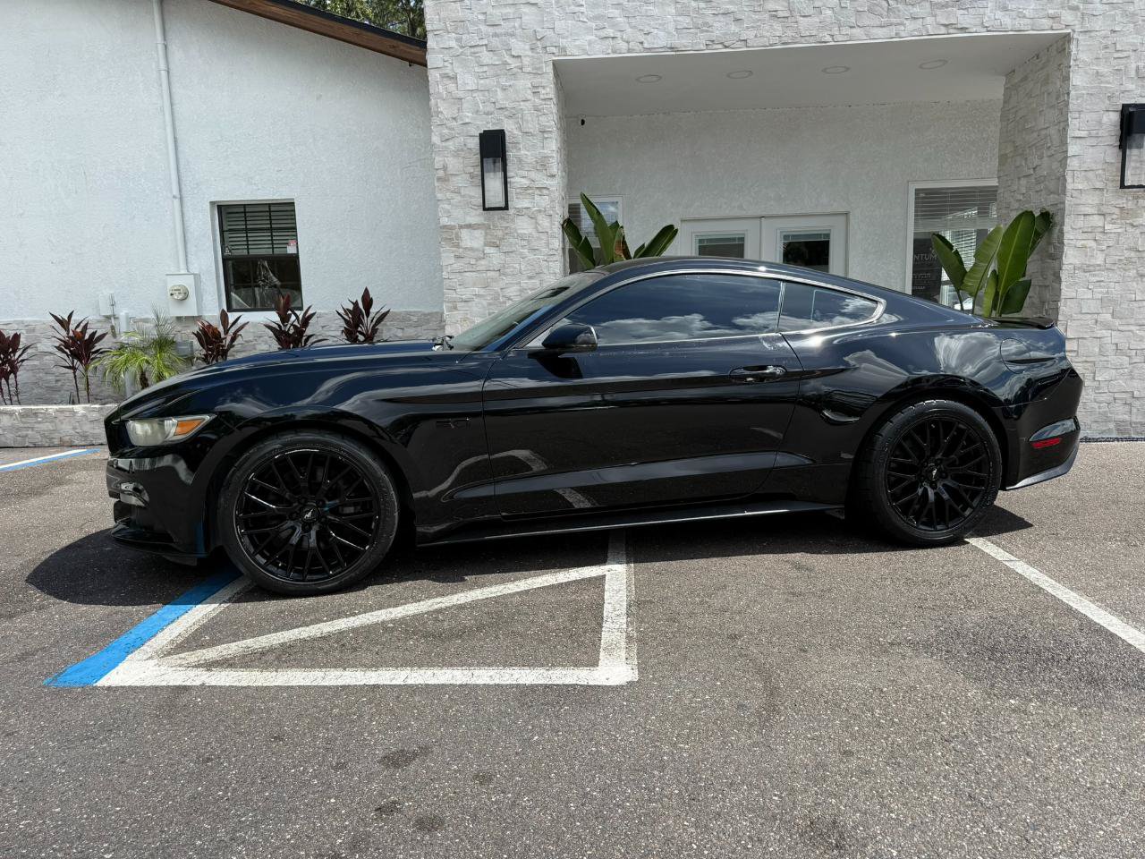 Used 2016 Ford Mustang GT Premium w/ Enhanced Security Package RWD image 2