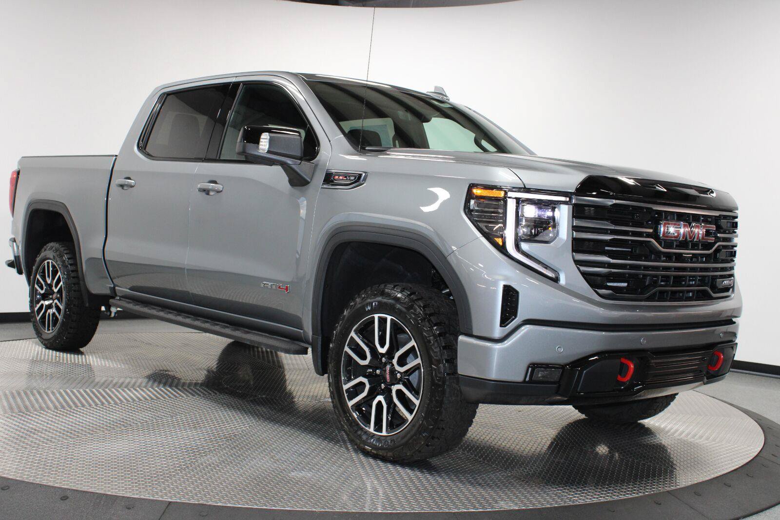 New 2026 GMC Sierra 1500 AT4 w/ AT4 Premium Package AWD/4WD image 17