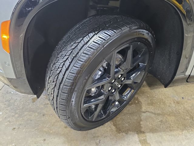 New 2026 Chevrolet Traverse RS w/ LPO, Floor Liner Package image 37