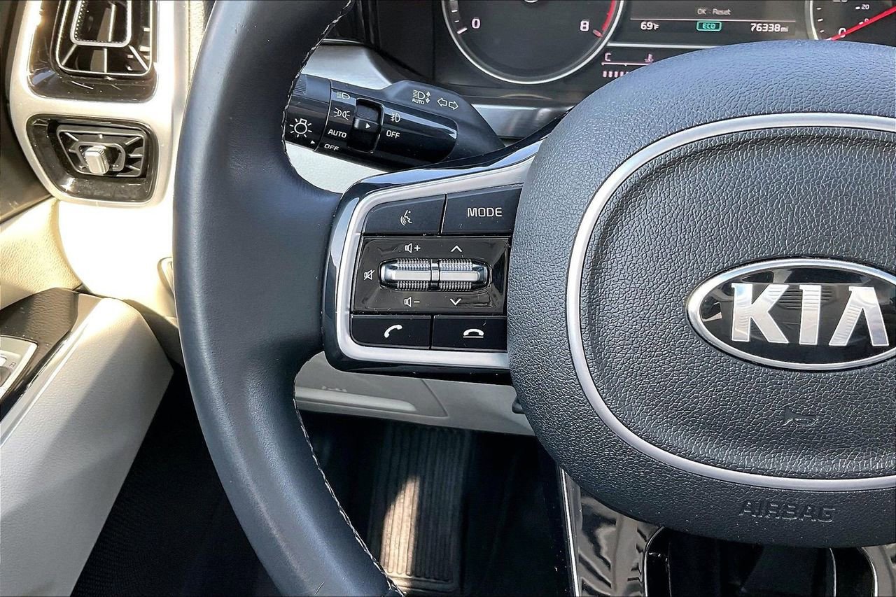 Used 2021 Kia Sorento SX image 32