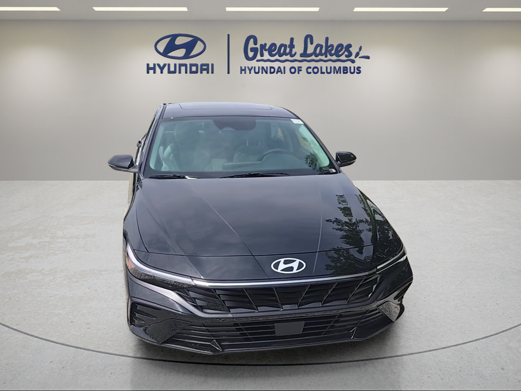 New 2026 Hyundai Elantra Limited FWD image 2