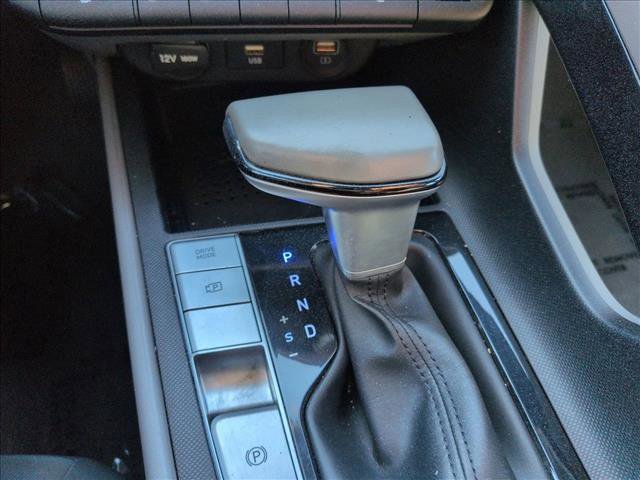 Used 2023 Hyundai Elantra SEL w/ Convenience Package FWD image 12