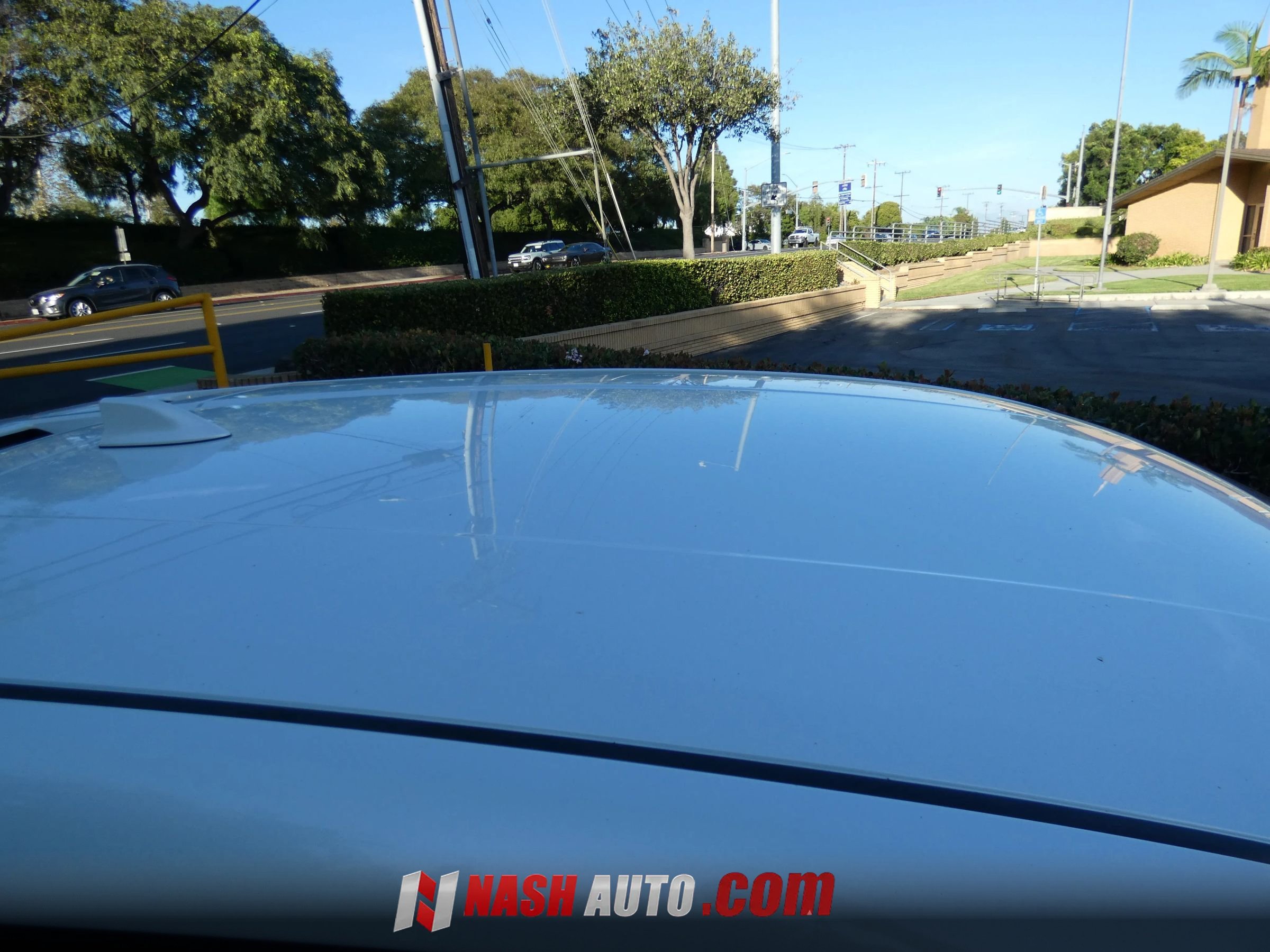 Used 2019 Toyota C-HR LE FWD image 16
