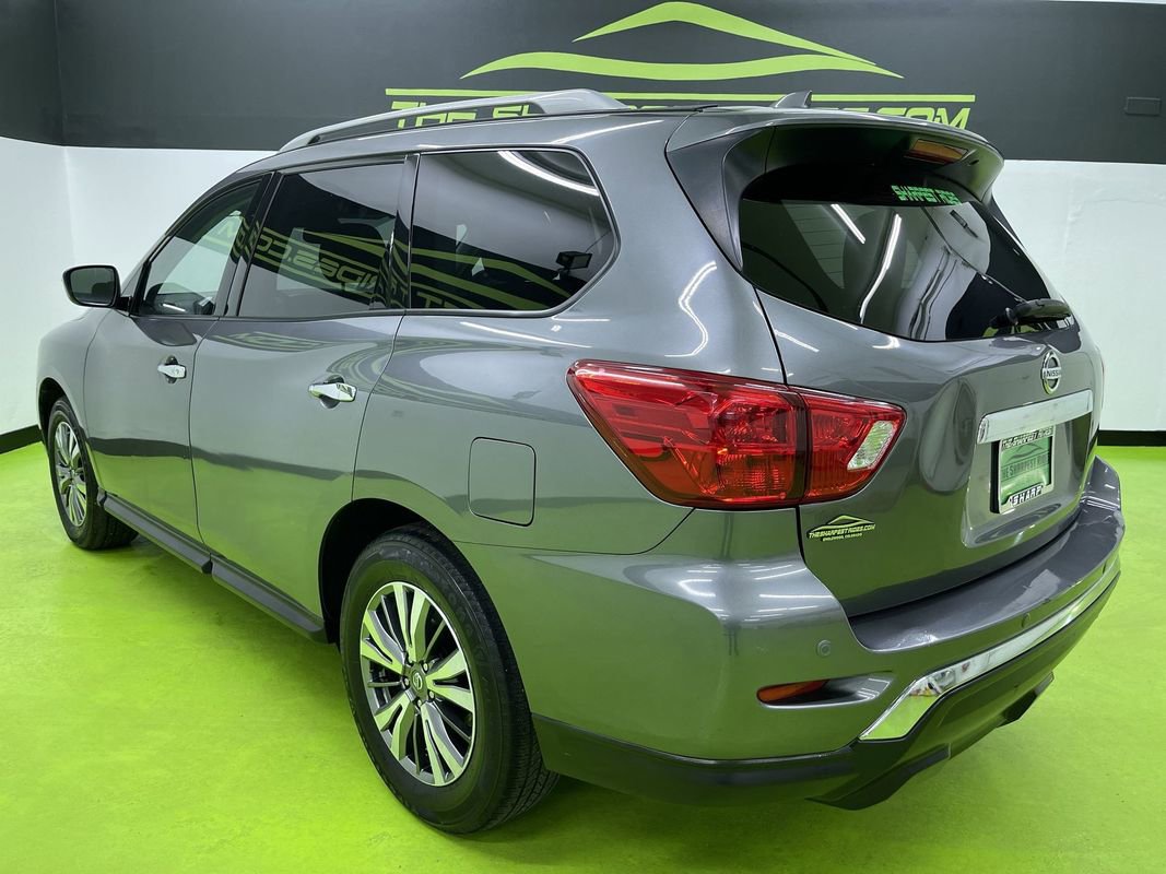 Used 2020 Nissan Pathfinder SV image 7