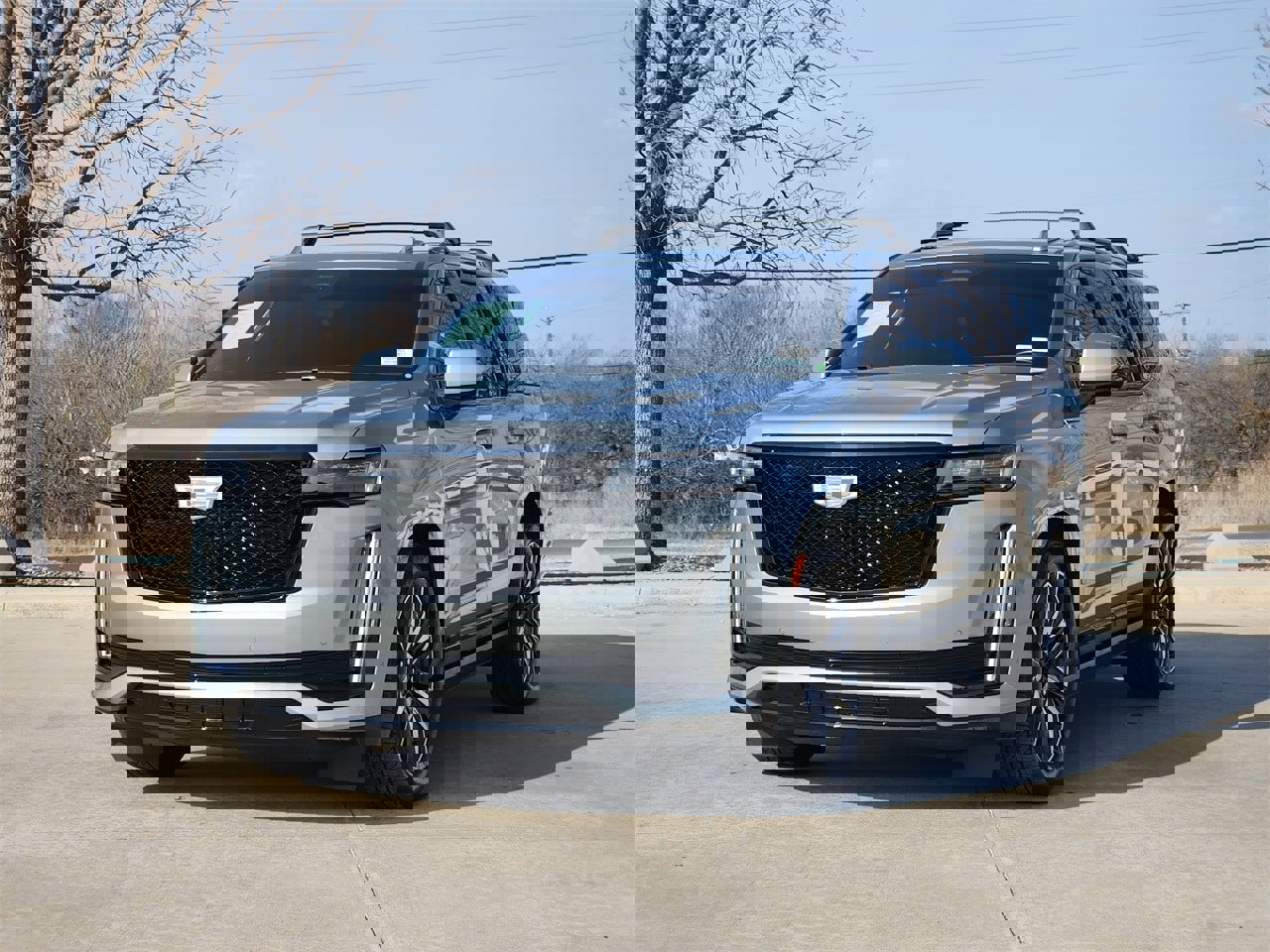 Used 2024 Cadillac Escalade Sport w/ LPO, ONYX Package image 3