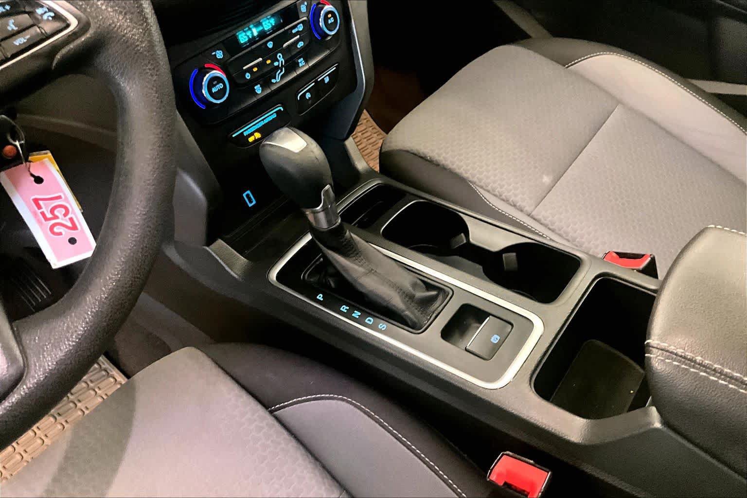 Used 2017 Ford Escape SE FWD image 15