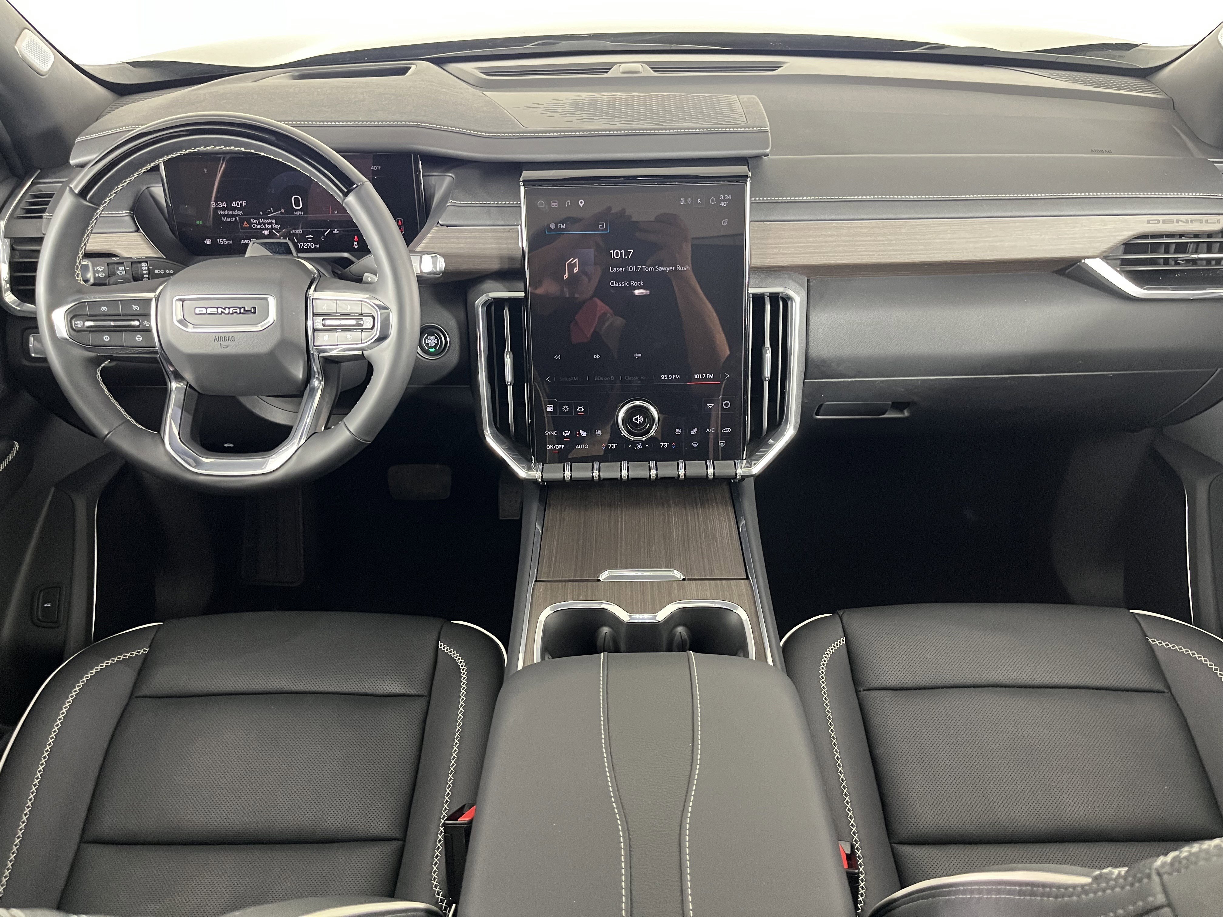 Used 2024 GMC Acadia Denali w/ Super Cruise Package image 10