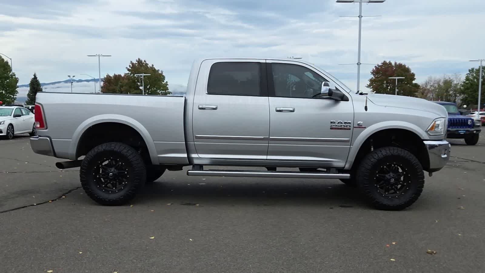 Used 2014 RAM 2500 Laramie w/ Convenience Group AWD/4WD image 9