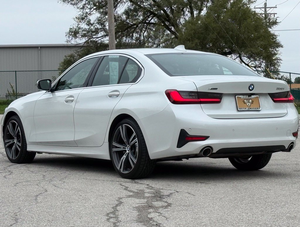 Used 2021 BMW 330i xDrive Sedan w/ Driving Assistance Package AWD/4WD image 3