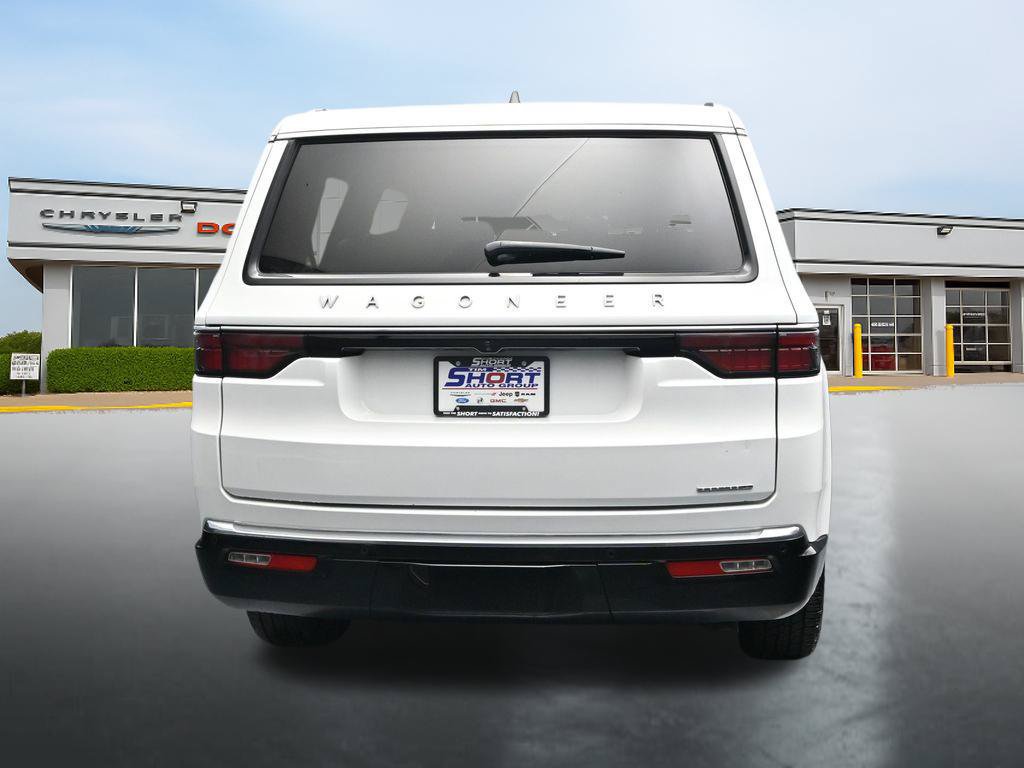 Used 2024 Jeep Wagoneer Series II AWD/4WD image 4
