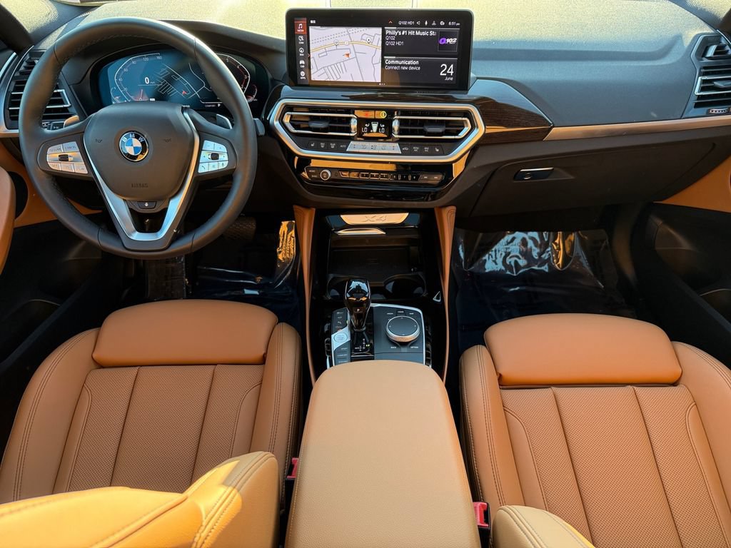 Certified 2025 BMW X4 xDrive30i AWD/4WD image 10