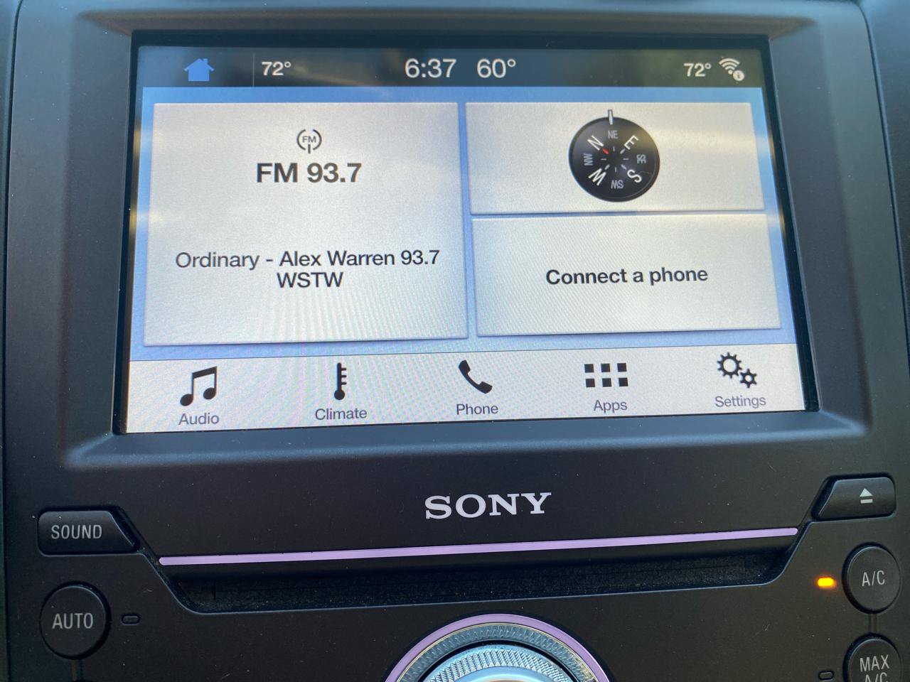 Used 2017 Ford Fusion Titanium FWD image 11